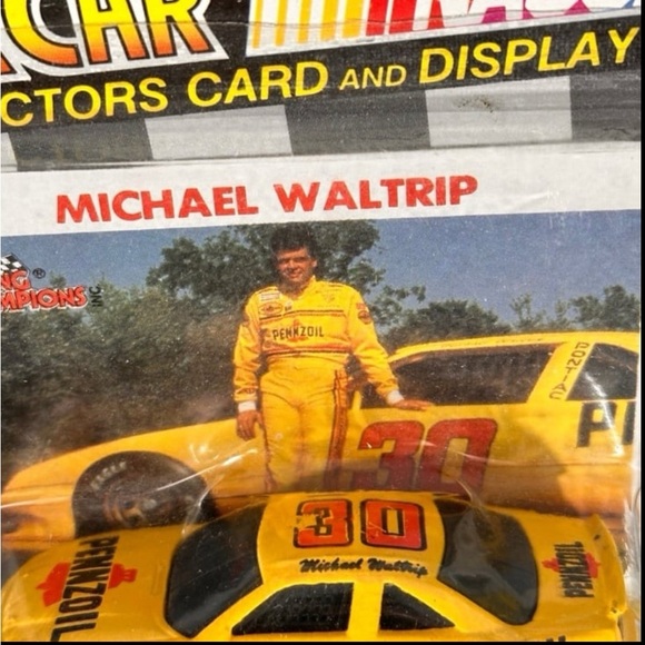 Racing Champions NASCAR Michael Waltrip 1:64 - Picture 7 of 8